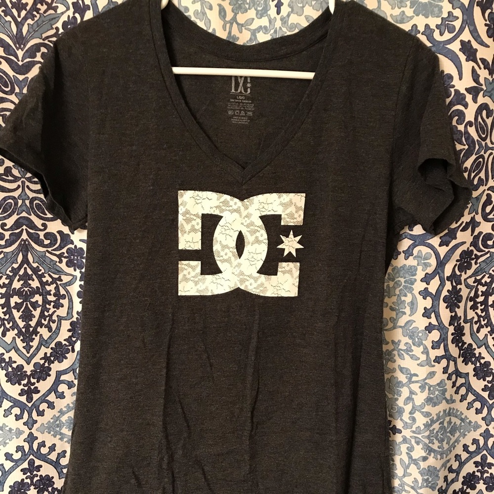 Really Cute DC Vneck